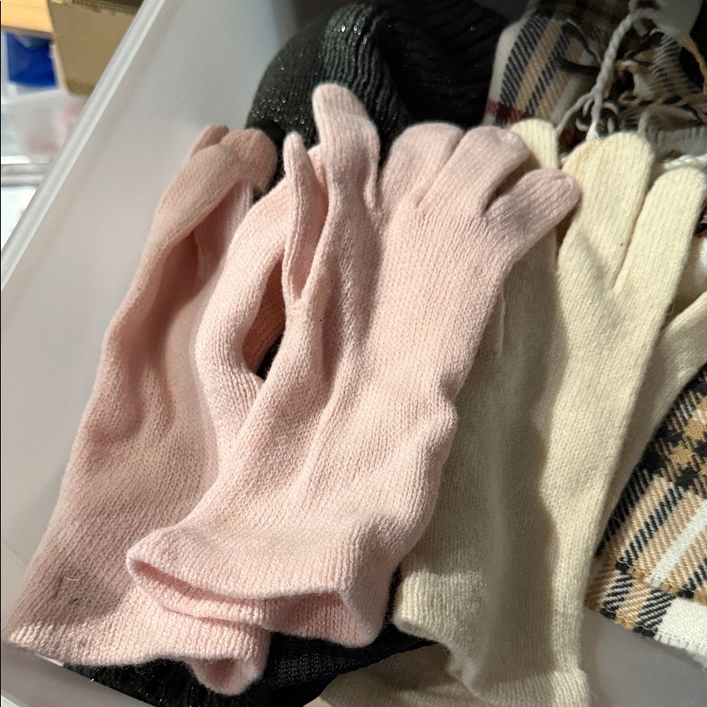 New York & Company Pink and Cream Women's Gloves